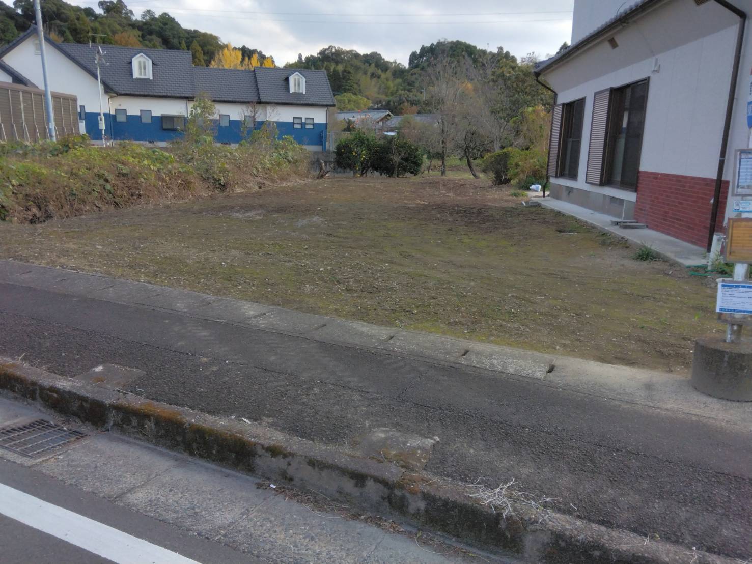 【売地】　高岡町